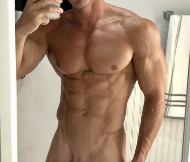 Hunk with a shaved cut cock