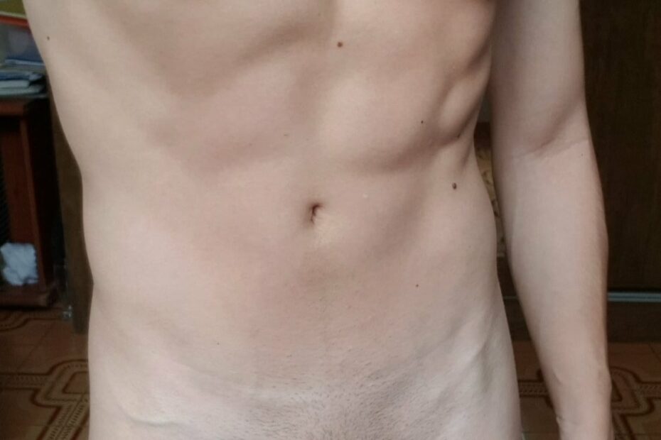 Nice dick on this stud