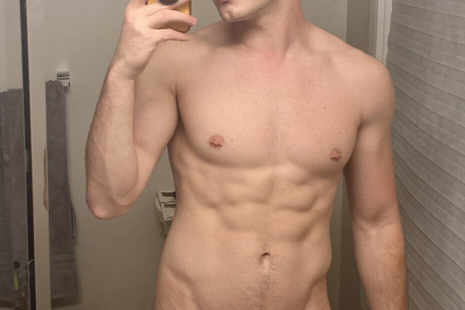 Nice muscles on this guy
