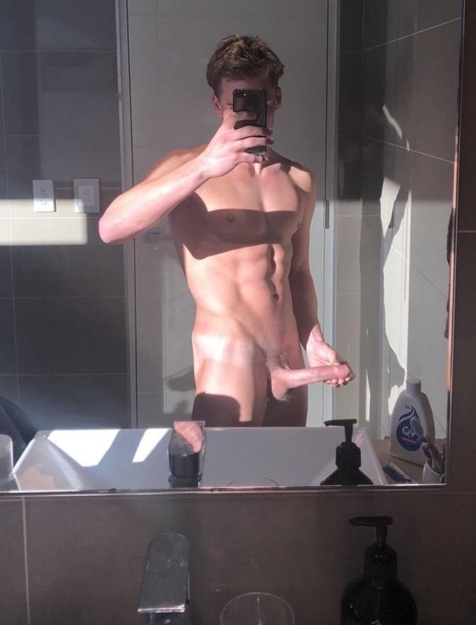 Nude horny muscle boy